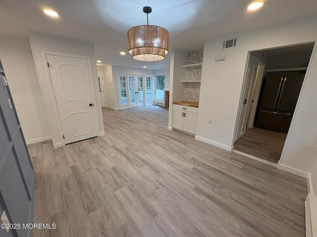 Chandelier, Empty room, Interior, Recessed Lighting, Wood Texture Flooring