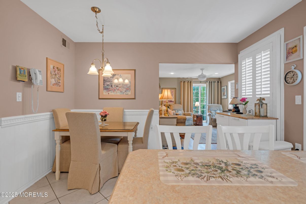 Dining room, Interior, Living room, Pendant Lights, Recessed Lighting
