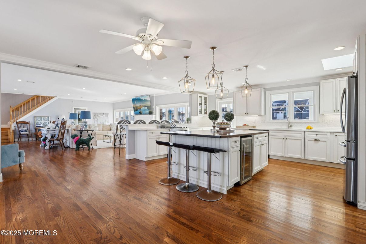 Dining room, Interior, Kitchen, Living room, Pendant Lights, Recessed Lighting, Wood Texture Flooring
