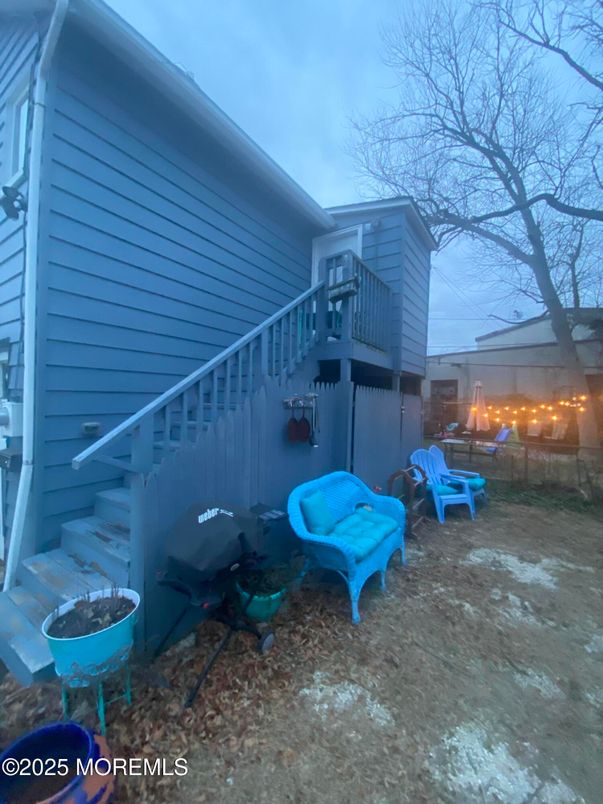 Backyard, Exterior