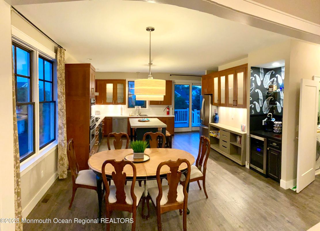 Dining room, Interior, Kitchen, Pendant Lights, Wood Texture Flooring
