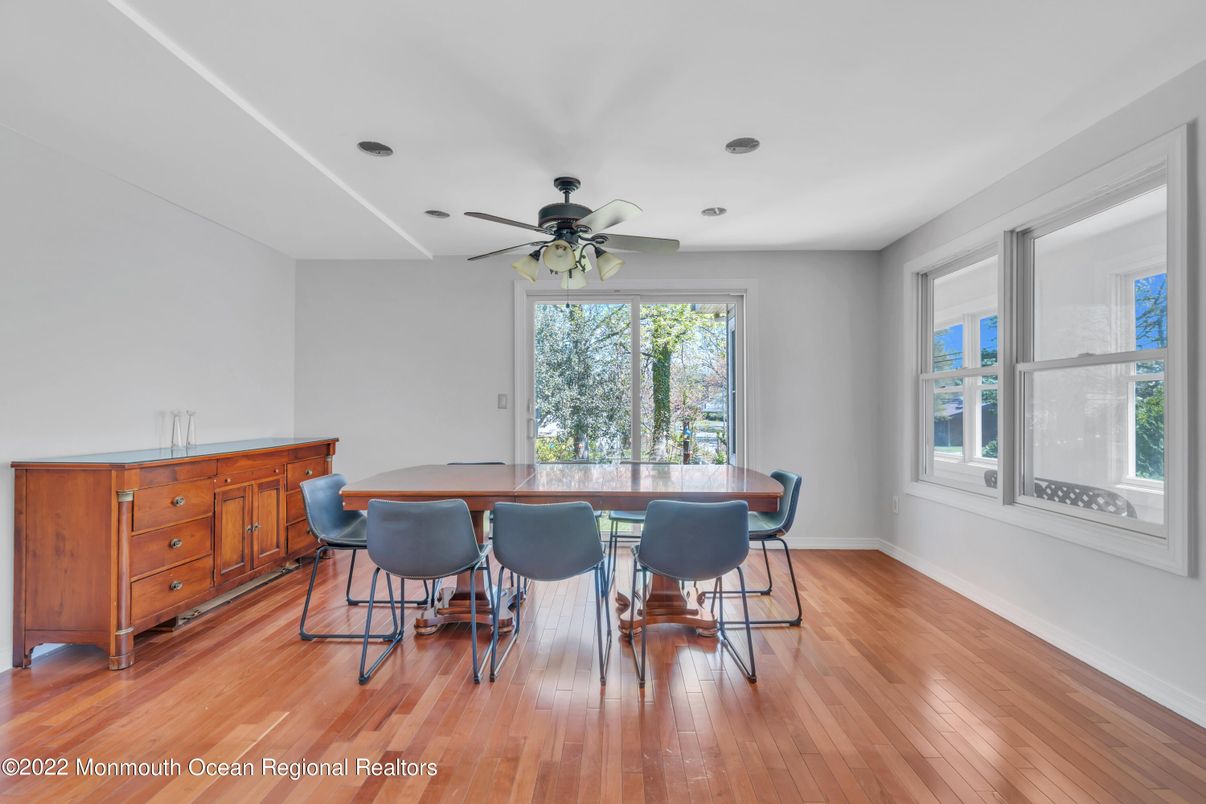 Dining room, Interior, Recessed Lighting, Wood Texture Flooring