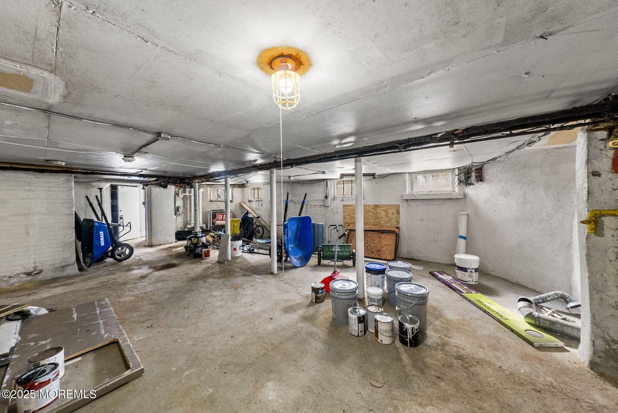 Fitness Equipment, Interior, Stone Walls