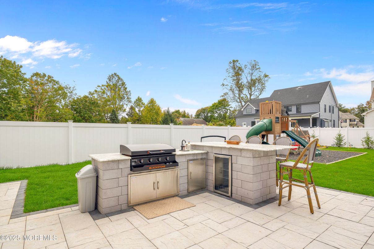 Backyard, Exterior, Outdoor Kitchen, Playground
