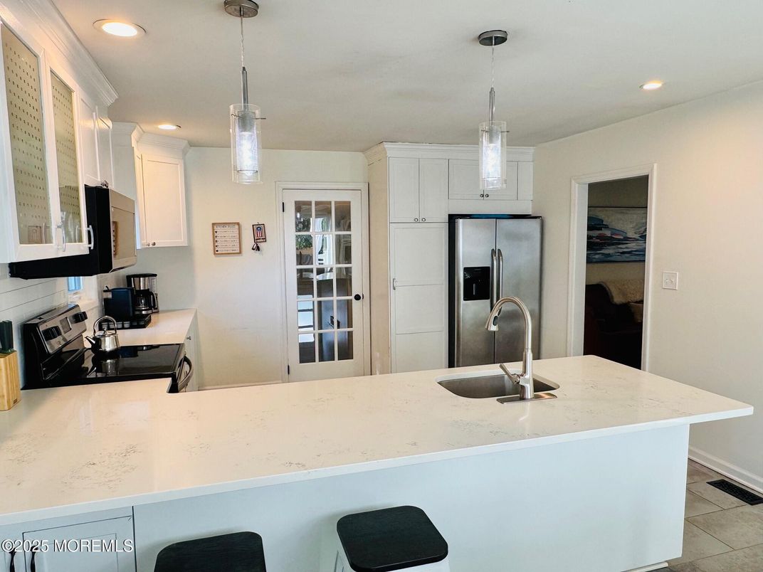 Interior, Kitchen, Pendant Lights, Recessed Lighting, Stainless Steel Appliances