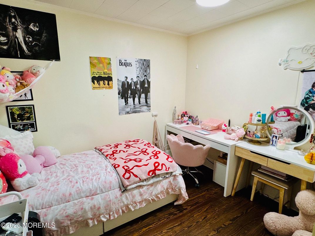 Bedroom, Home Office, Interior, Wood Texture Flooring