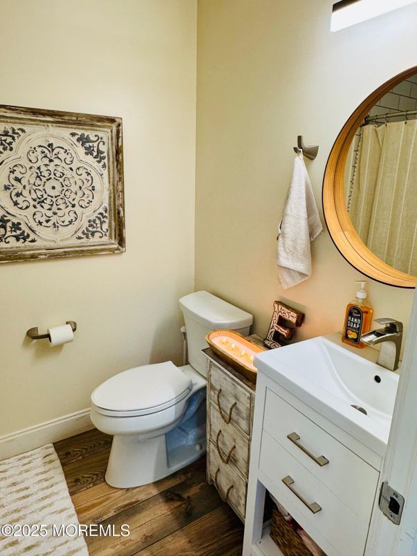 Bathroom, Interior, Wood Texture Flooring