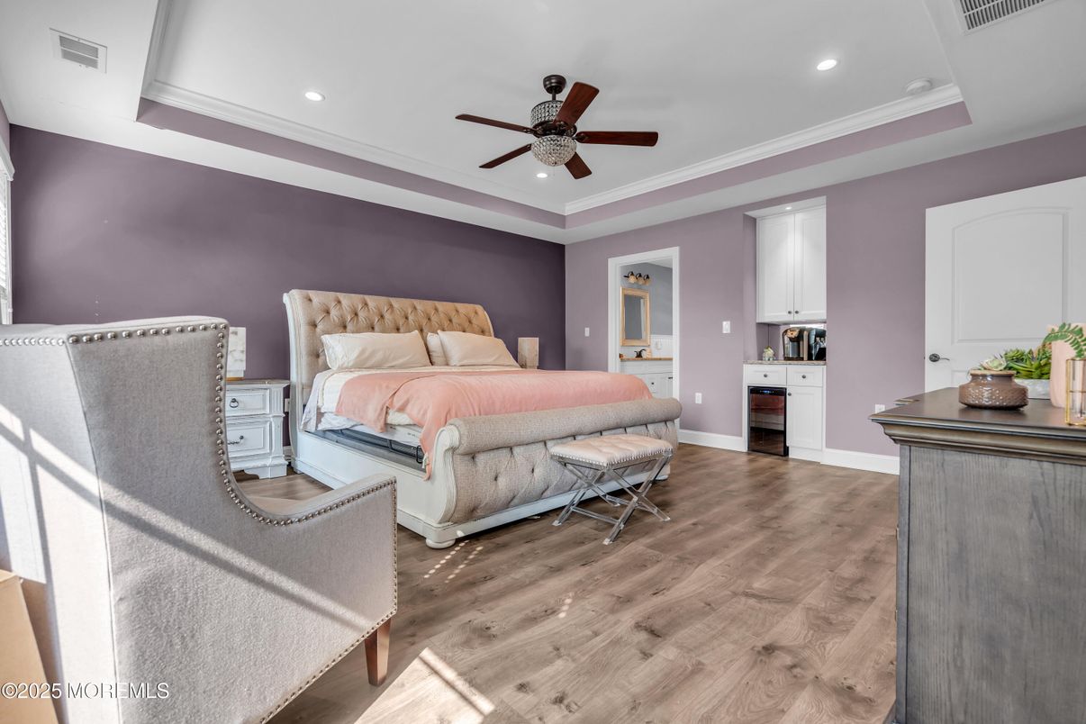 Bedroom, Interior, Recessed Lighting, Wood Texture Flooring