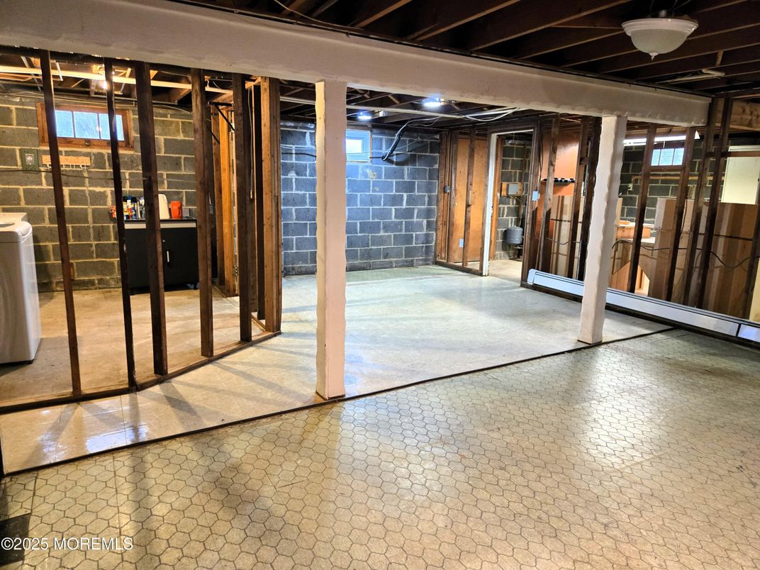 Elevator, Interior, Stone Walls