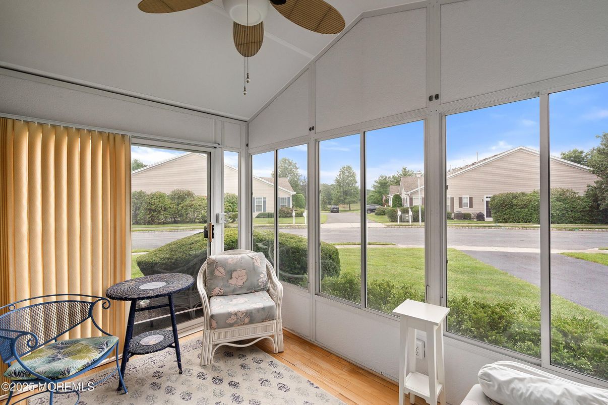 Interior, Sun Room, Water, Wood Texture Flooring