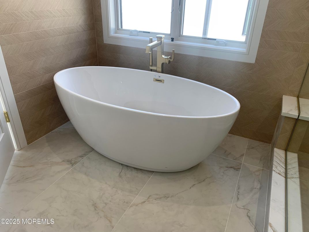 Bathroom, Free Standing Baths, Interior, Marble