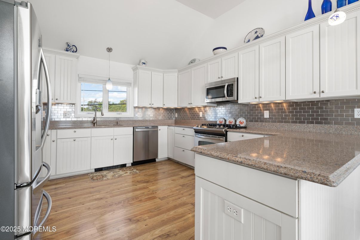 Interior, Kitchen, Pendant Lights, Stainless Steel Appliances, Wood Texture Flooring