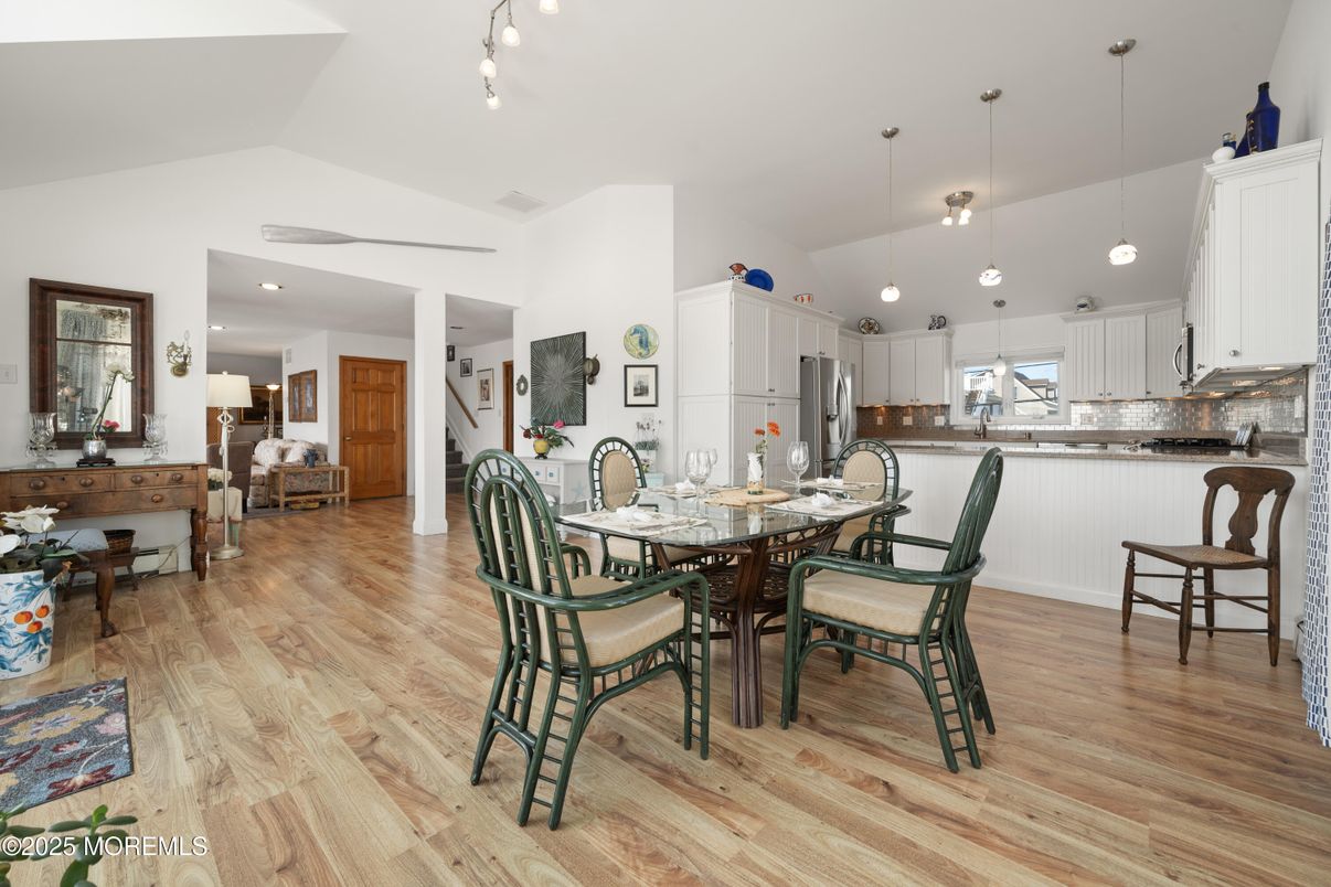 Dining room, Interior, Kitchen, Pendant Lights, Recessed Lighting, Wood Texture Flooring
