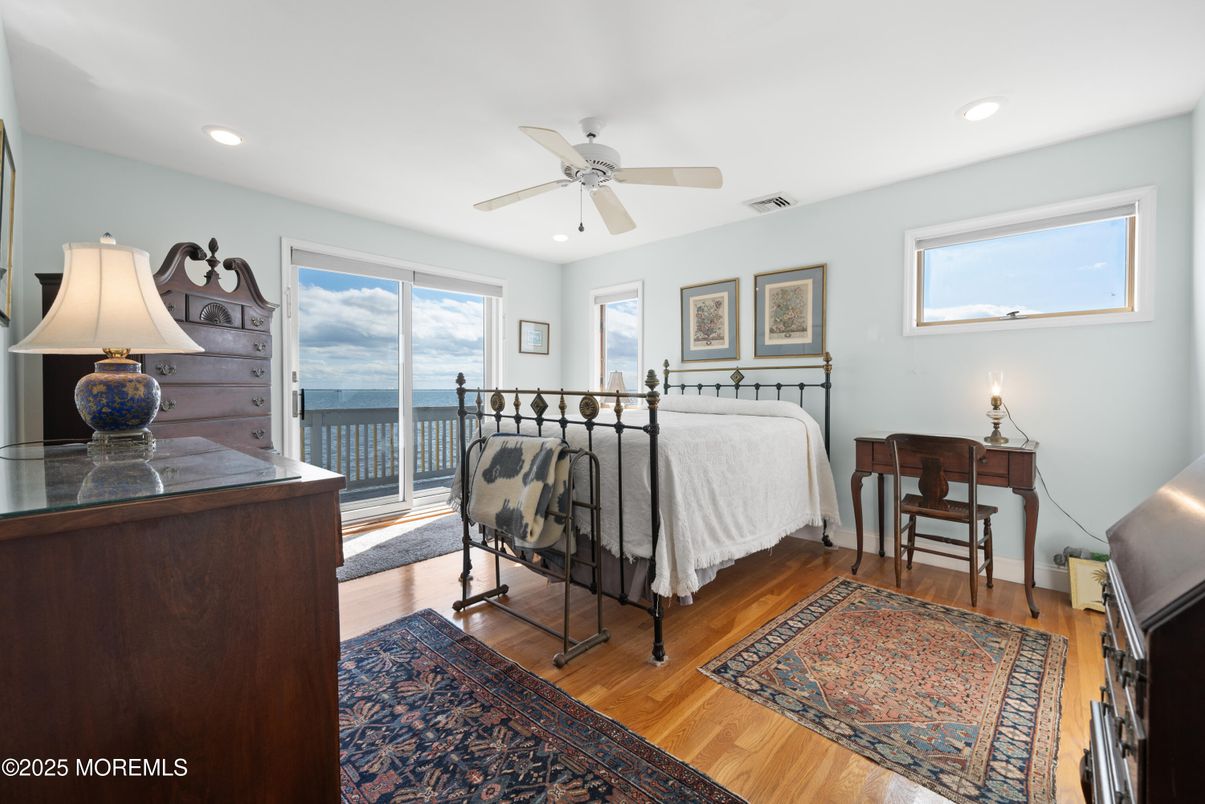 Bedroom, Interior, Recessed Lighting, Water, Wood Texture Flooring
