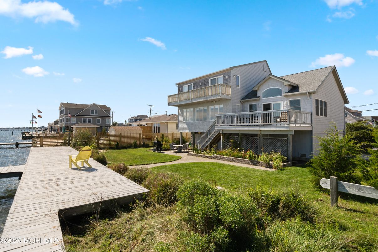 Backyard, Exterior, Water