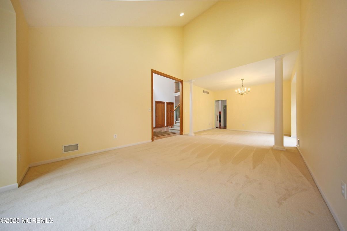 Chandelier, Empty room, Interior, Recessed Lighting