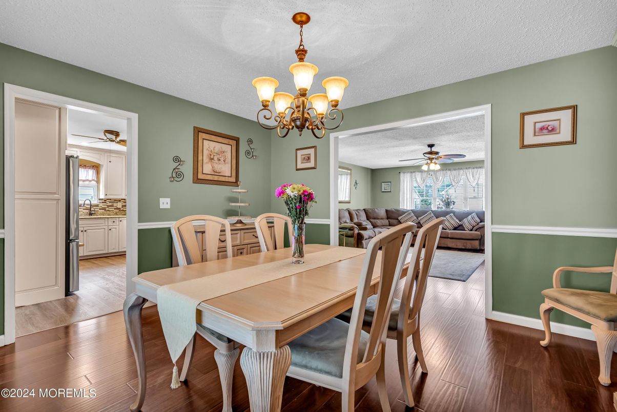 Chandelier, Dining room, Interior, Wood Texture Flooring