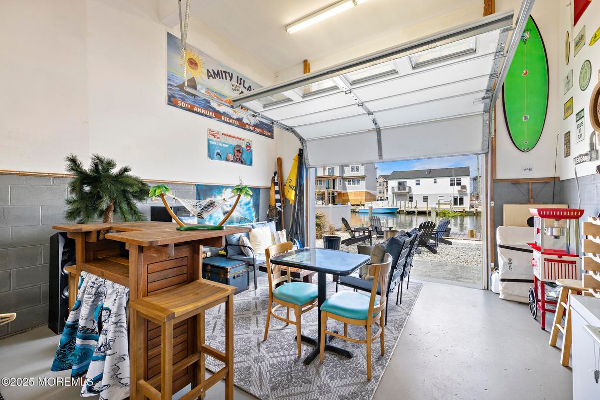 Dining room, Interior, Sun Room
