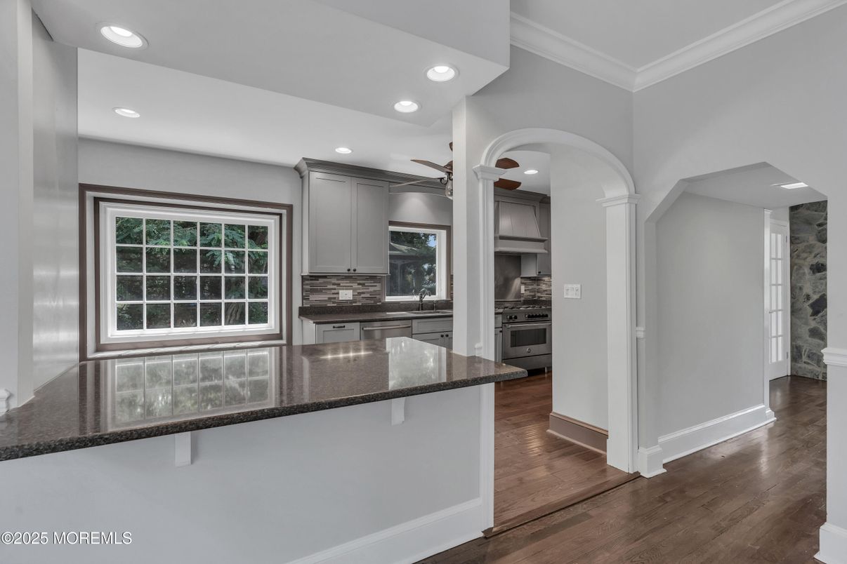 Interior, Kitchen, Recessed Lighting, Wood Texture Flooring