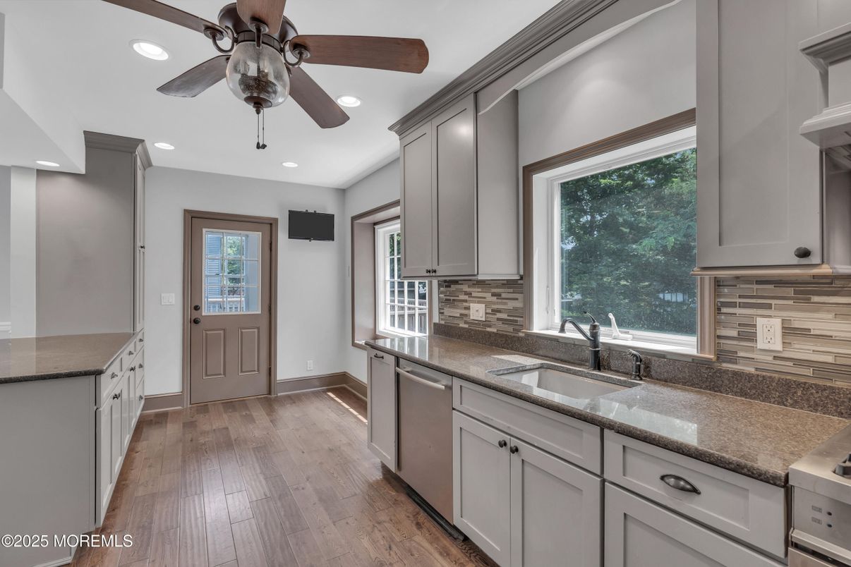 Interior, Kitchen, Recessed Lighting, Wood Texture Flooring