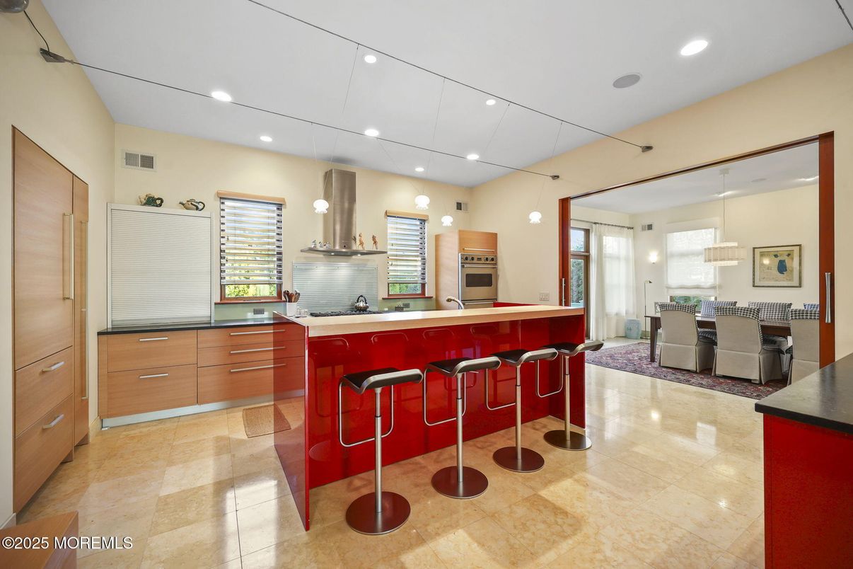 Dining room, Interior, Kitchen, Pendant Lights, Recessed Lighting, Stainless Steel Appliances