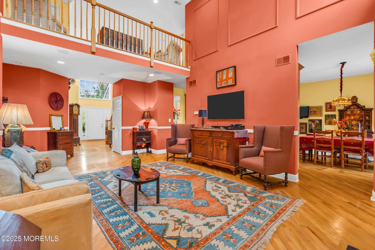 Dining room, Interior, Living room, Recessed Lighting, Wood Texture Flooring