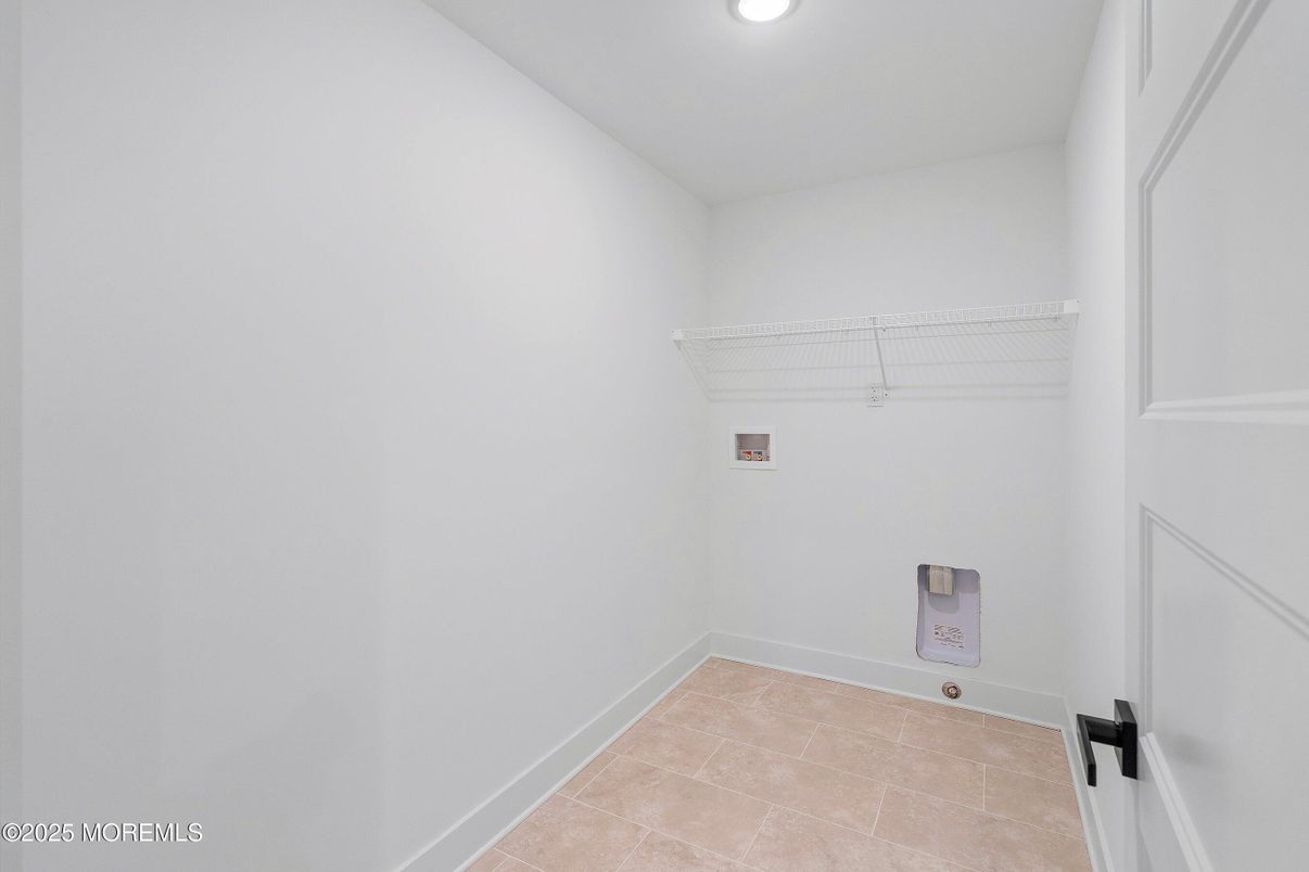 Interior, Recessed Lighting, Walk-in Closets