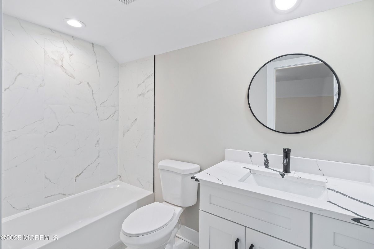 Bathroom, Interior, Marble Walls, Recessed Lighting