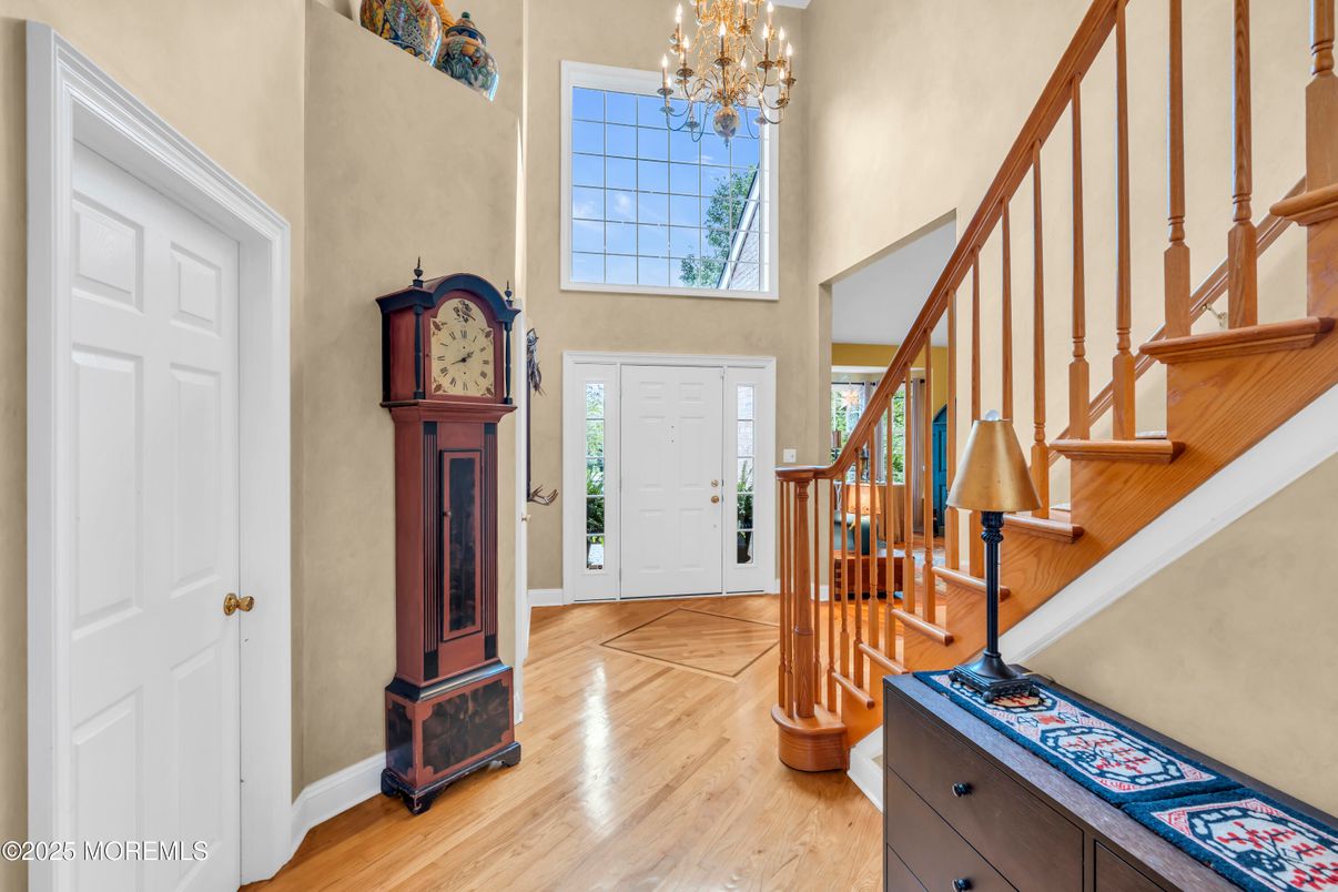 Chandelier, Interior, Wood Texture Flooring