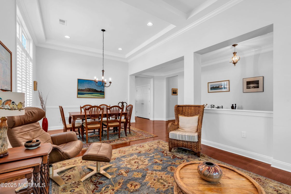 Chandelier, Dining room, Interior, Pendant Lights, Recessed Lighting, Wood Texture Flooring