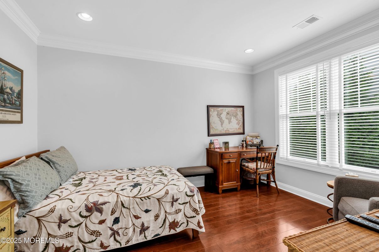 Bedroom, Home Office, Interior, Recessed Lighting, Wood Texture Flooring
