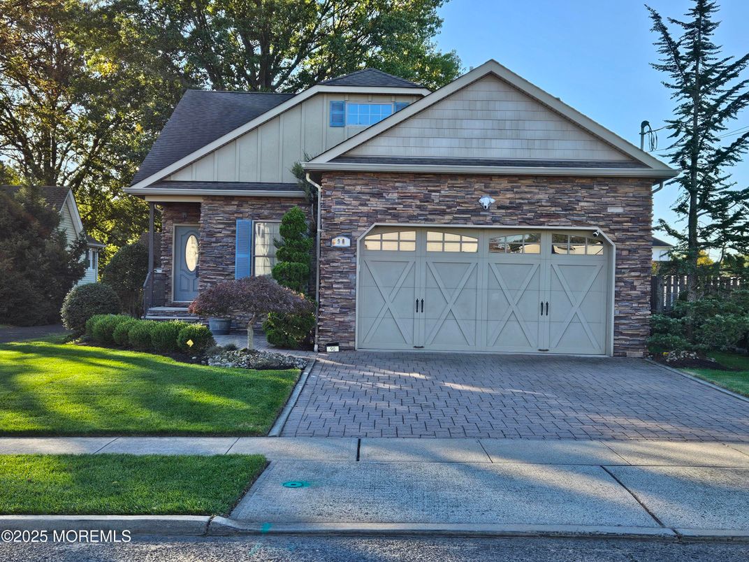 Attached, Exterior, Facade, Brick Facade, Brick Traditional