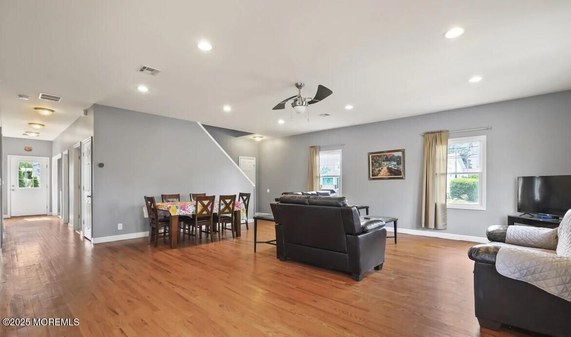 Dining room, Interior, Living room, Recessed Lighting, Wood Texture Flooring