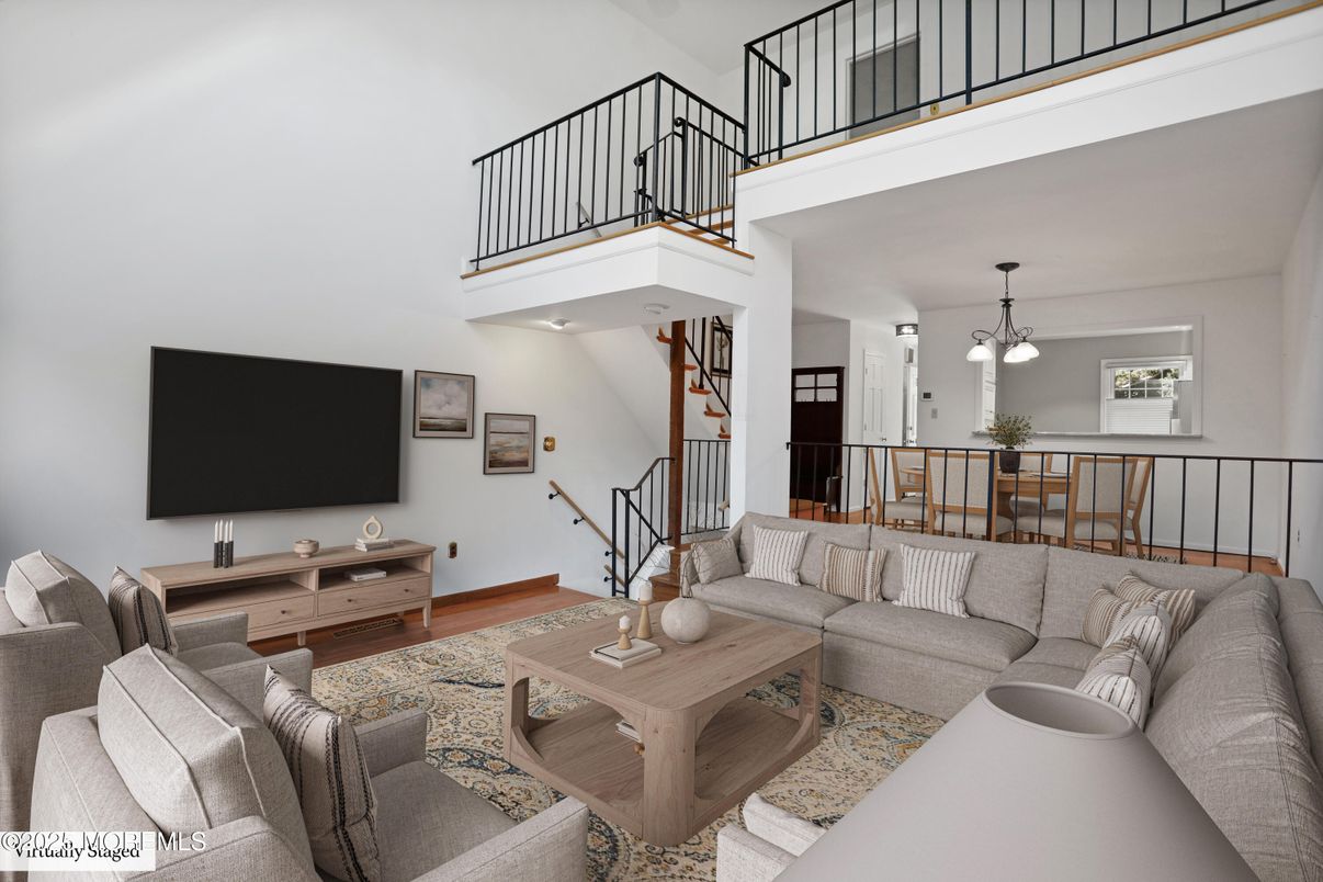 Dining room, Interior, Living room, Pendant Lights, Wood Texture Flooring