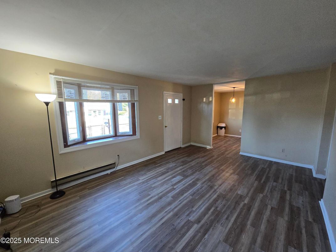 Empty room, Interior, Pendant Lights, Wood Texture Flooring