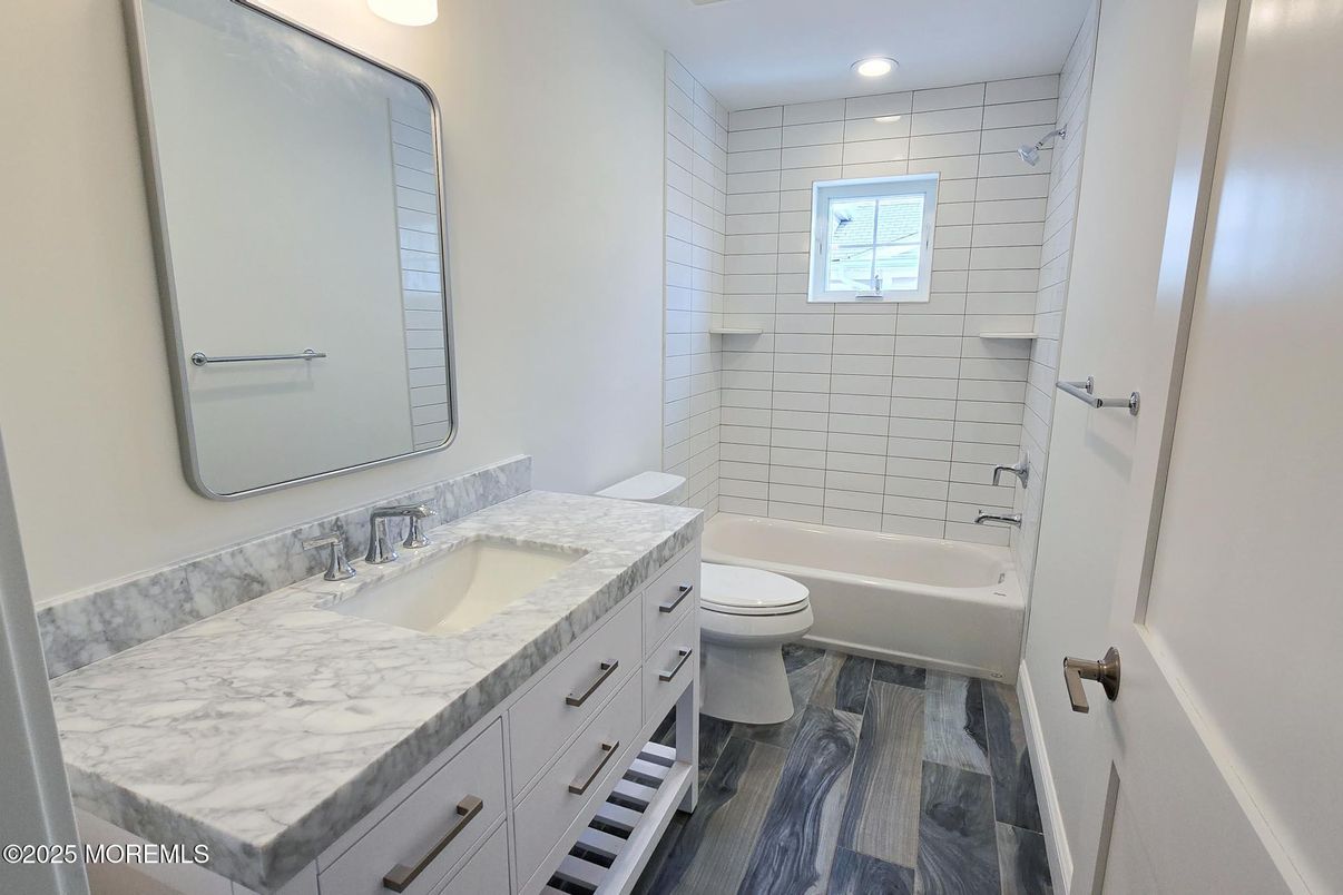 Bathroom, Interior, Recessed Lighting, Wood Texture Flooring