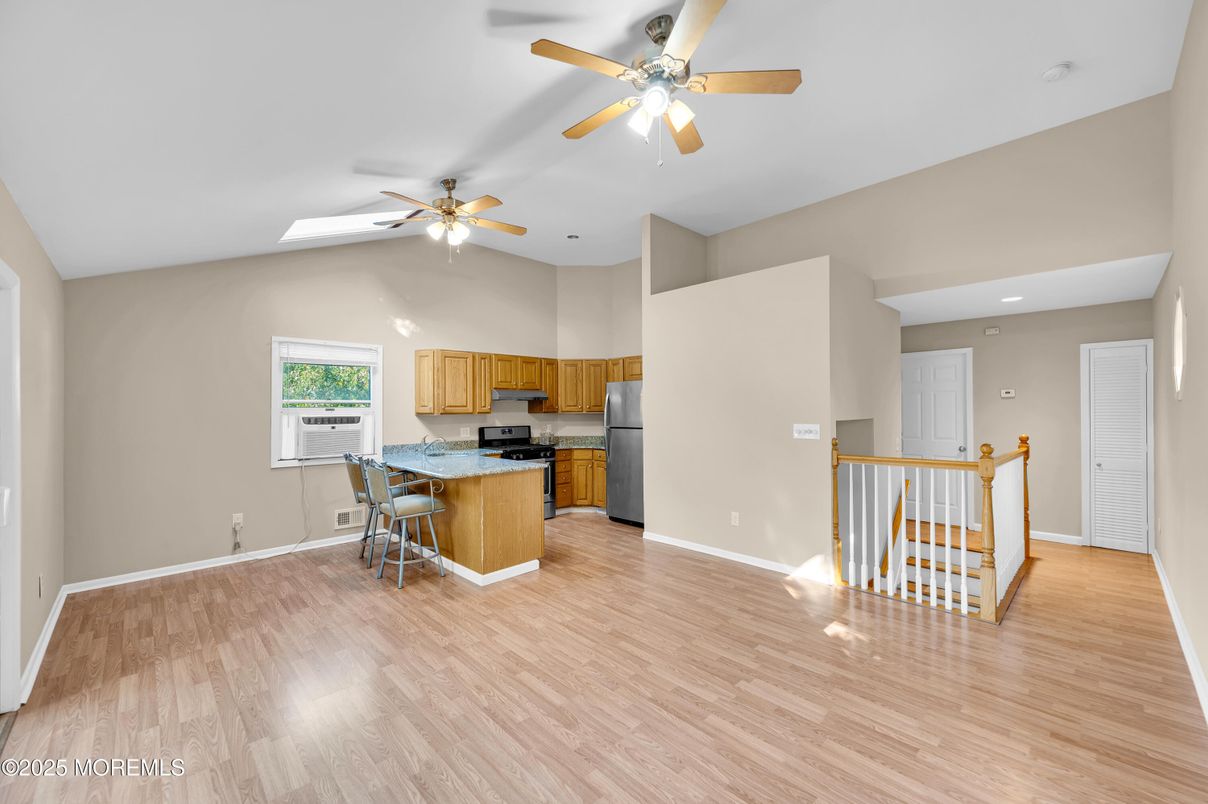 Dining room, Interior, Kitchen, Recessed Lighting, Wood Texture Flooring