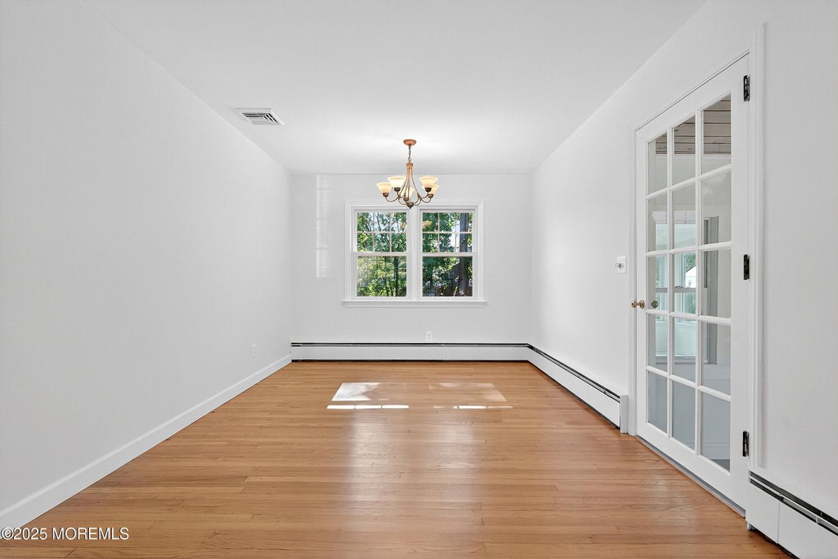 Chandelier, Empty room, Interior, Wood Texture Flooring