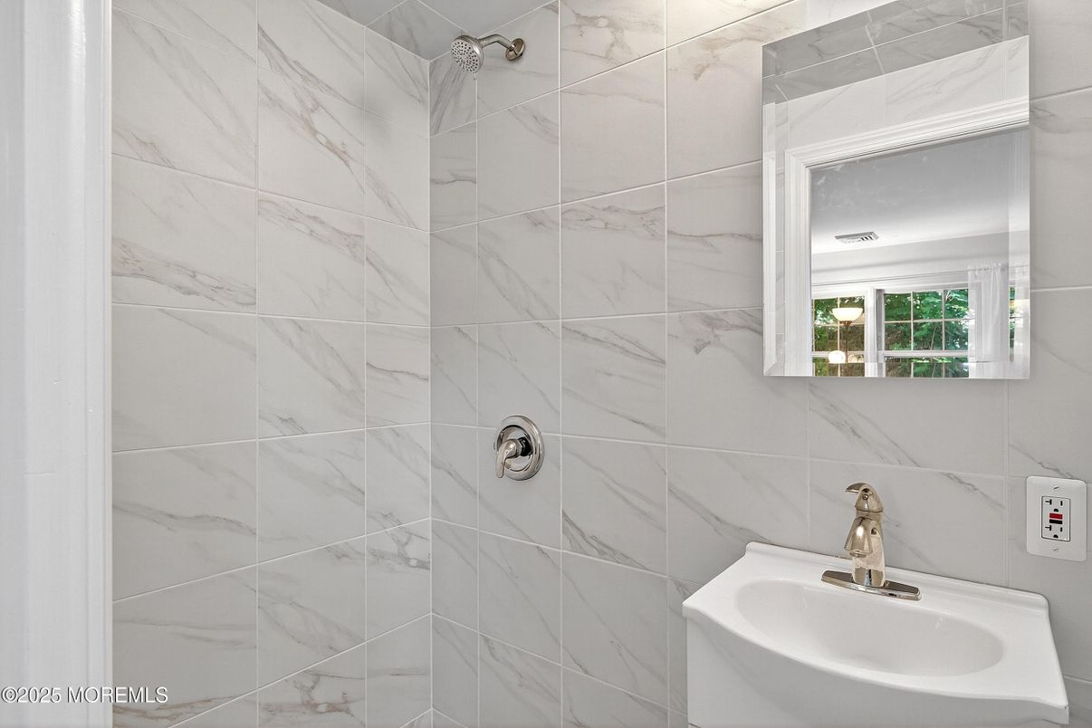 Bathroom, Interior, Marble Walls