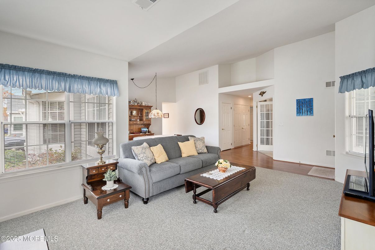 Interior, Living room, Pendant Lights, Wood Texture Flooring