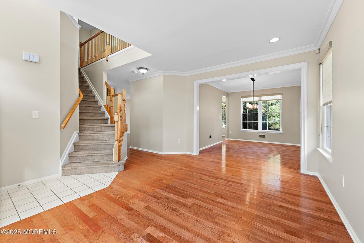 Interior, Pendant Lights, Recessed Lighting, Wood Texture Flooring