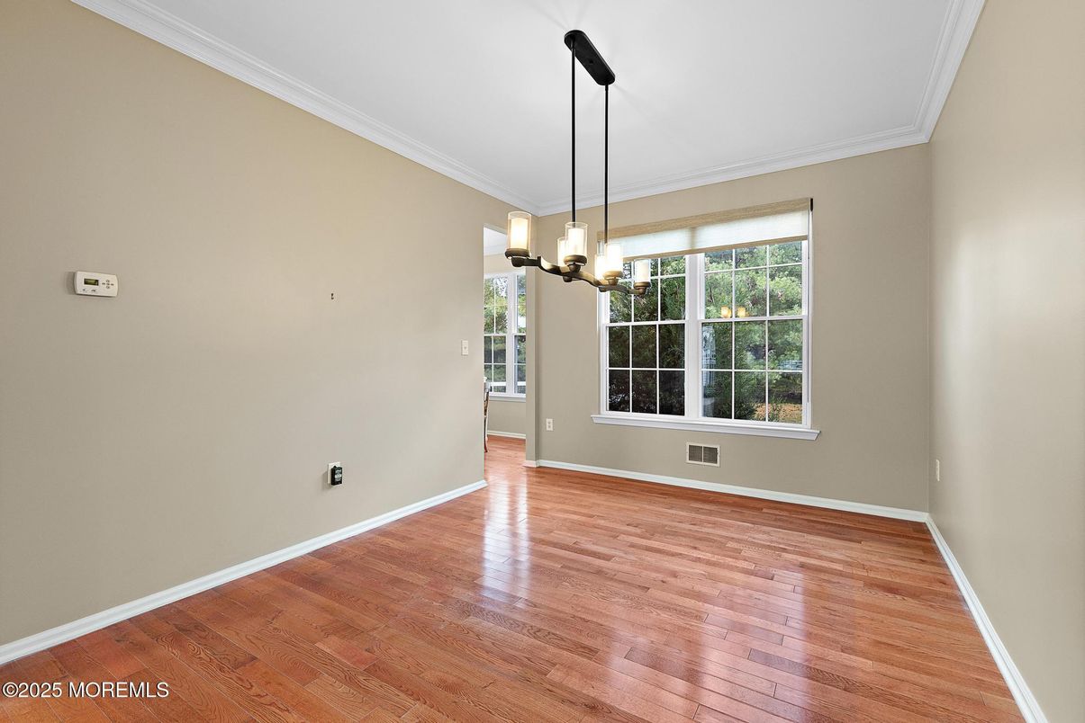 Empty room, Interior, Pendant Lights, Wood Texture Flooring