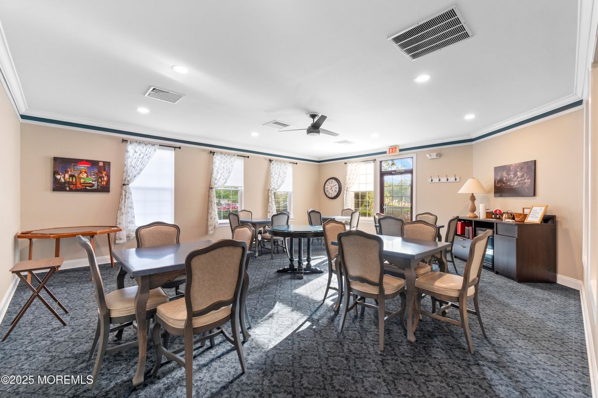 Dining room, Interior, Recessed Lighting