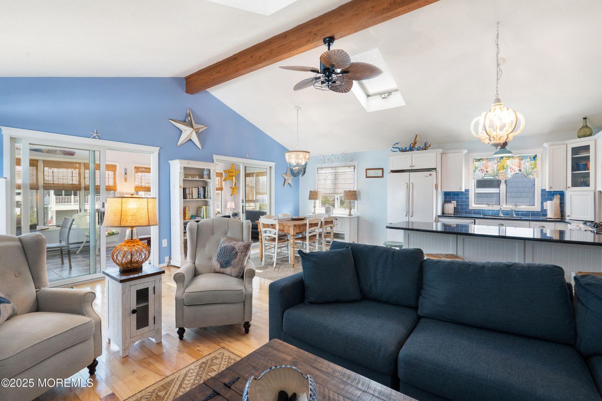 Dining room, Interior, Kitchen, Living room, Pendant Lights, Wooden Beams, Wood Texture Flooring