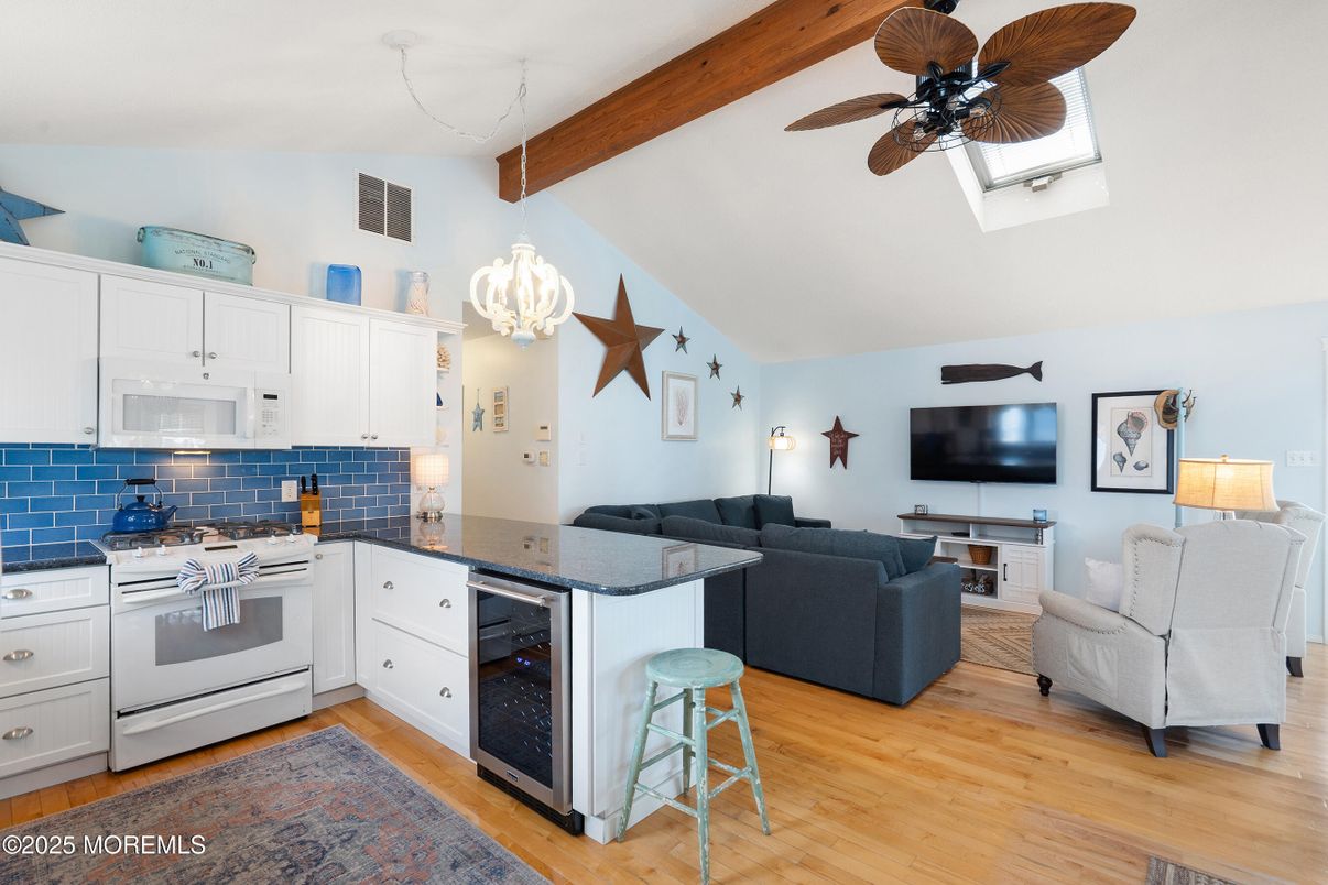 Interior, Kitchen, Living room, Pendant Lights, Stainless Steel Appliances, Wooden Beams, Wood Texture Flooring