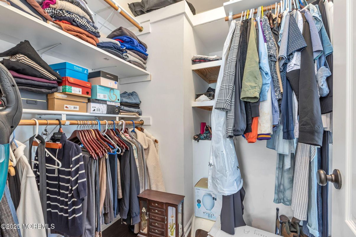 Interior, Walk-in Closets