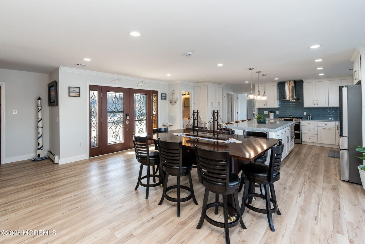 Interior, Kitchen, Pendant Lights, Recessed Lighting, Wood Texture Flooring
