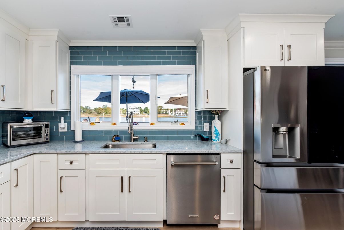 Interior, Kitchen, Stainless Steel Appliances