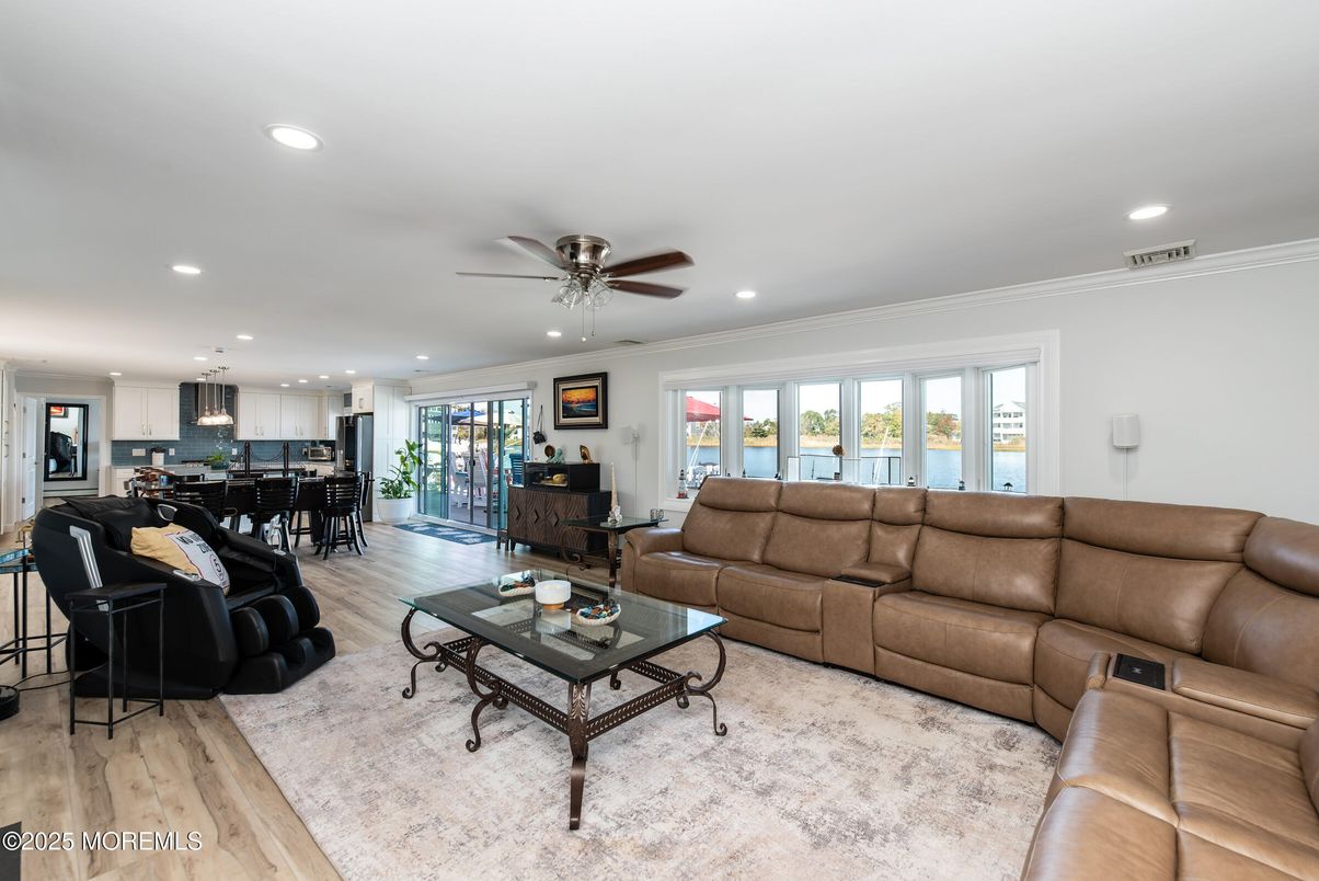 Interior, Kitchen, Living room, Recessed Lighting, Wood Texture Flooring