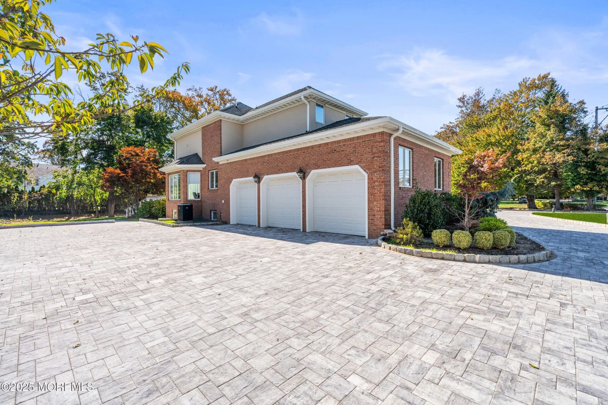 Attached, Exterior, Facade, Brick Facade, Brick Traditional